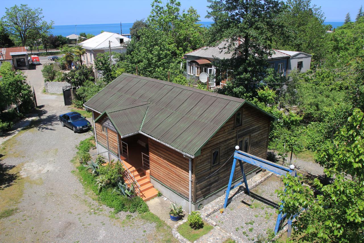 Wooden Cottage Makhinjauri Exterior foto